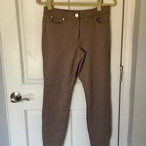 White House Black Market Skimmer Pants